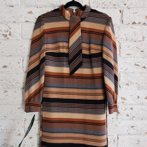 Vintage Wool Blend Dress - Picture 5 of 15